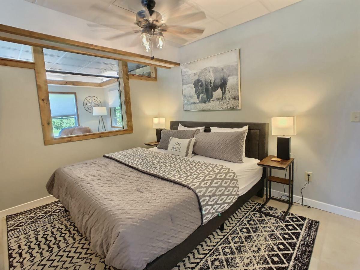 The Maples Apt - King Bed, Pet Friendly, Beautiful Views เอลลิคอตต์วิลล์ ภายนอก รูปภาพ